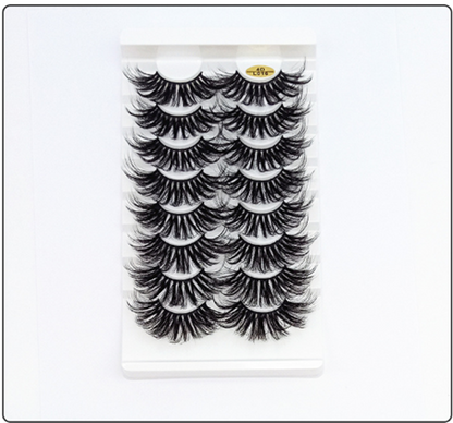 Thick and Long Lashes in a Variety of Styles From Europe